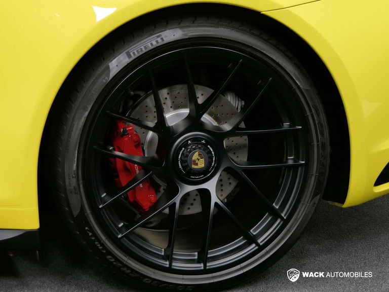 Porsche 991.2 Carrera GTS