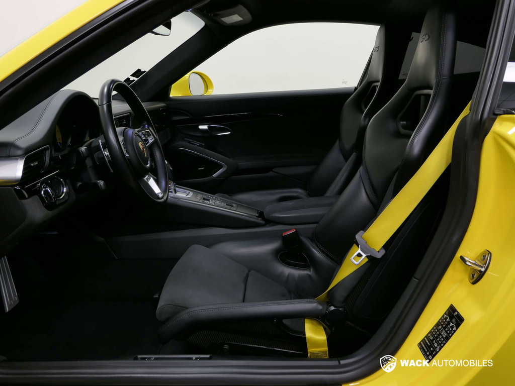 Porsche 991.2 Carrera GTS