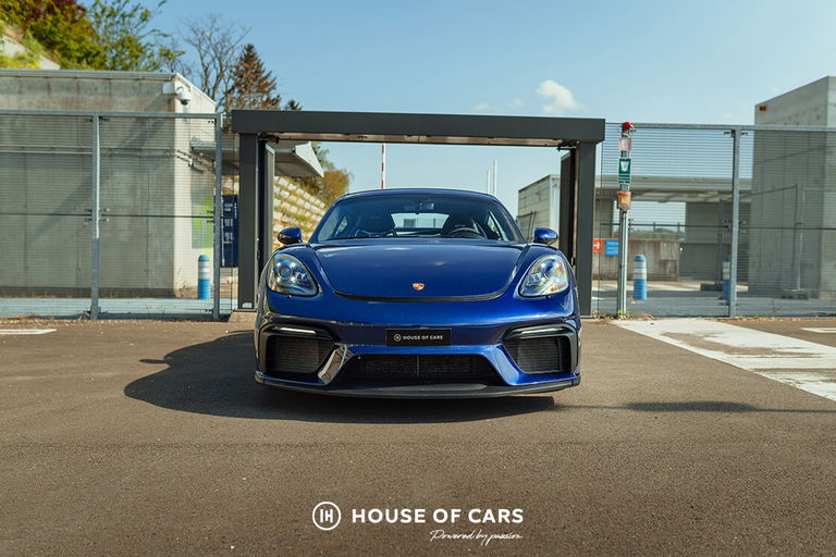 Porsche 718 Cayman GT4
