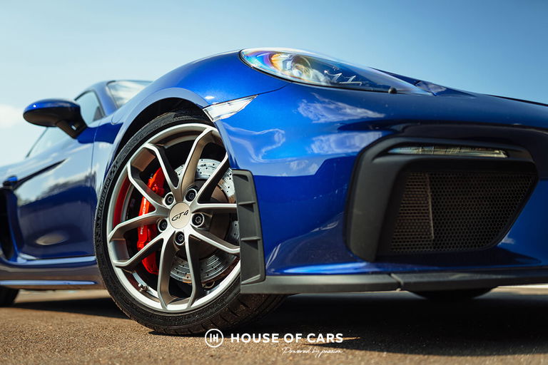 Porsche 718 Cayman GT4
