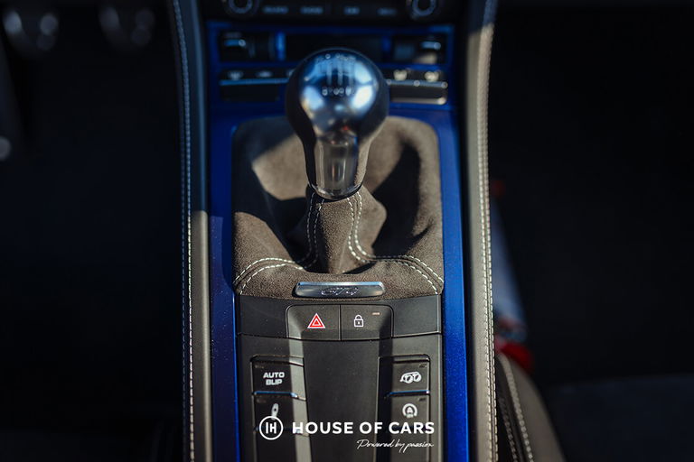 Porsche 718 Cayman GT4