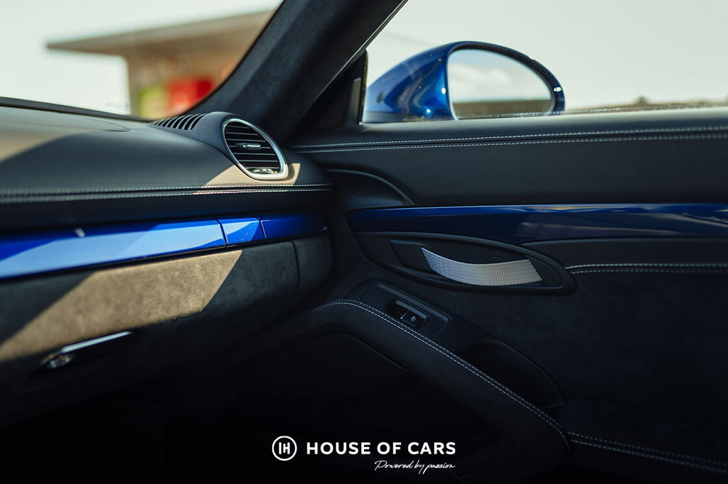 Porsche 718 Cayman GT4