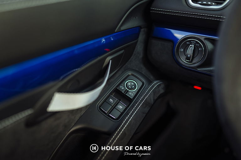 Porsche 718 Cayman GT4