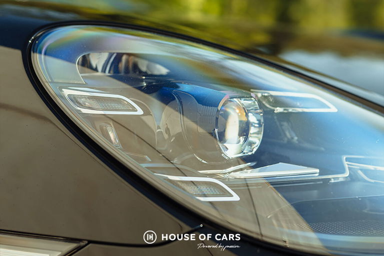 Porsche 718 Cayman GT4