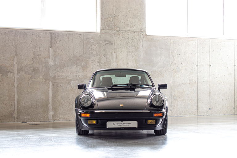 Porsche 911 Turbo 3.3