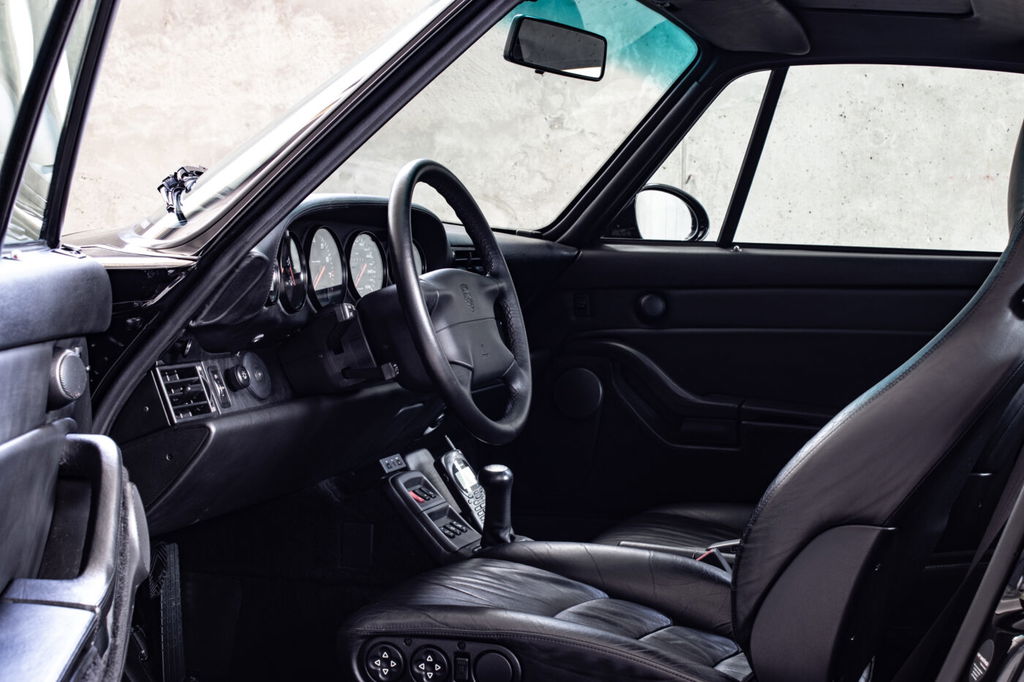 Porsche 993 Carrera 4S