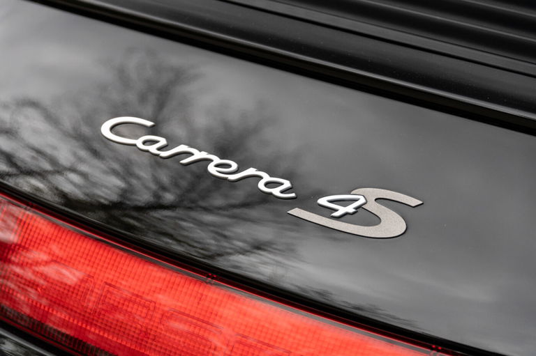Porsche 993 Carrera 4S