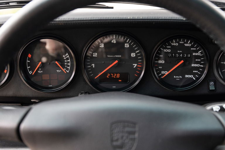 Porsche 993 Carrera 4S