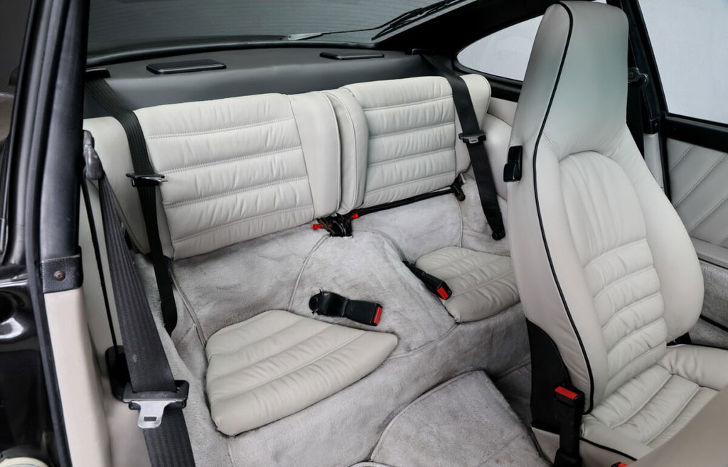 Porsche 911 Carrera 3.2 “25 Jahre 911”