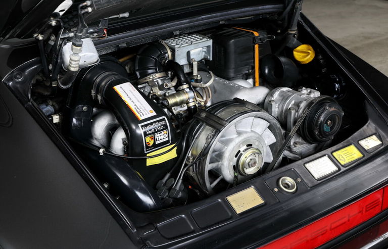 Porsche 911 Carrera 3.2 “25 Jahre 911”