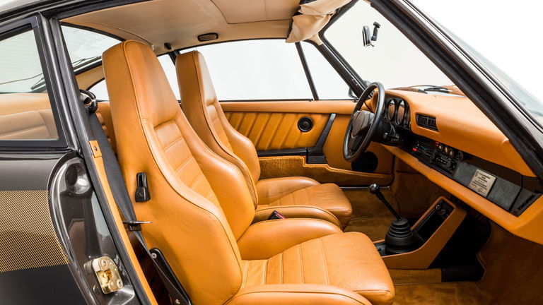 Porsche 911 Turbo 3.3 (US)