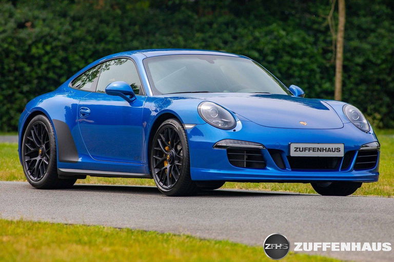 Porsche 991 Carrera 4 GTS