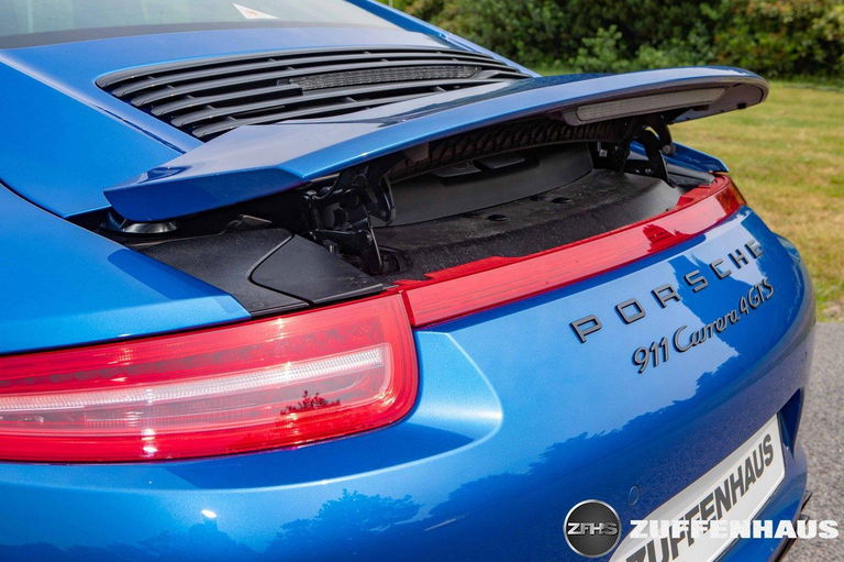 Porsche 991 Carrera 4 GTS