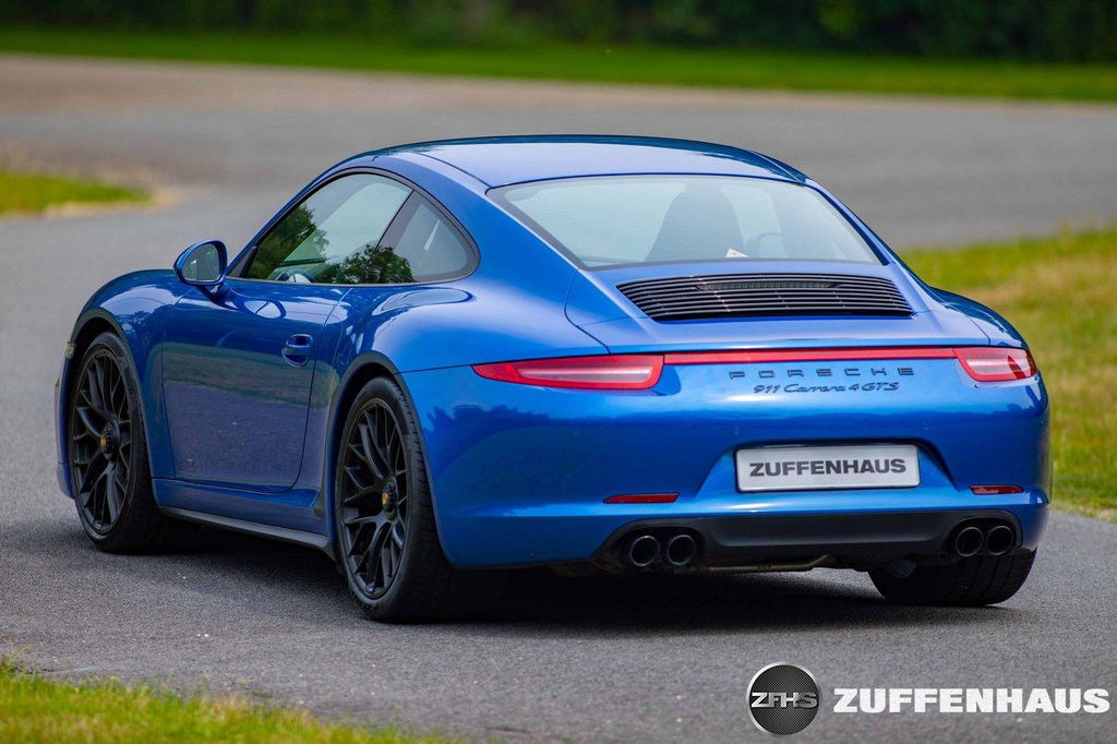 Porsche 991 Carrera 4 GTS