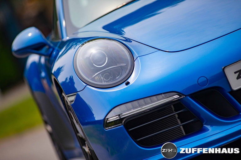 Porsche 991 Carrera 4 GTS