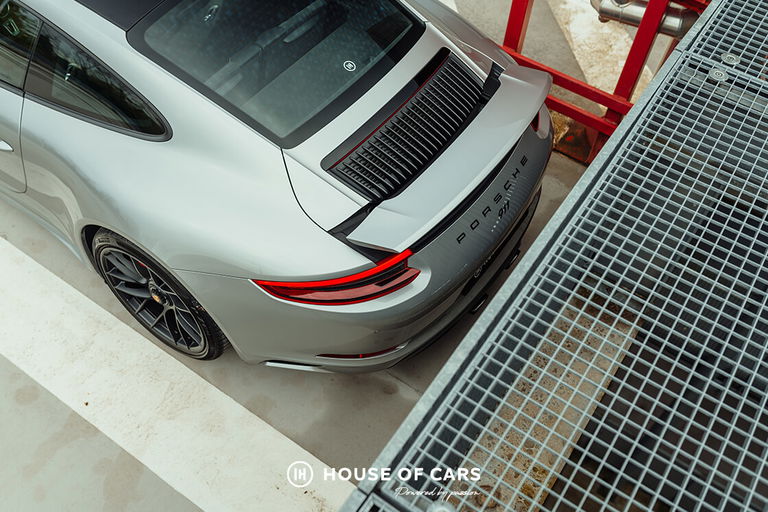 Porsche 991.2 Carrera GTS