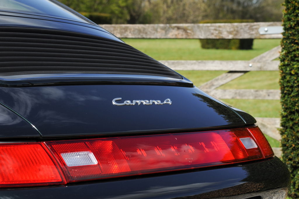 Porsche 993 Carrera 4