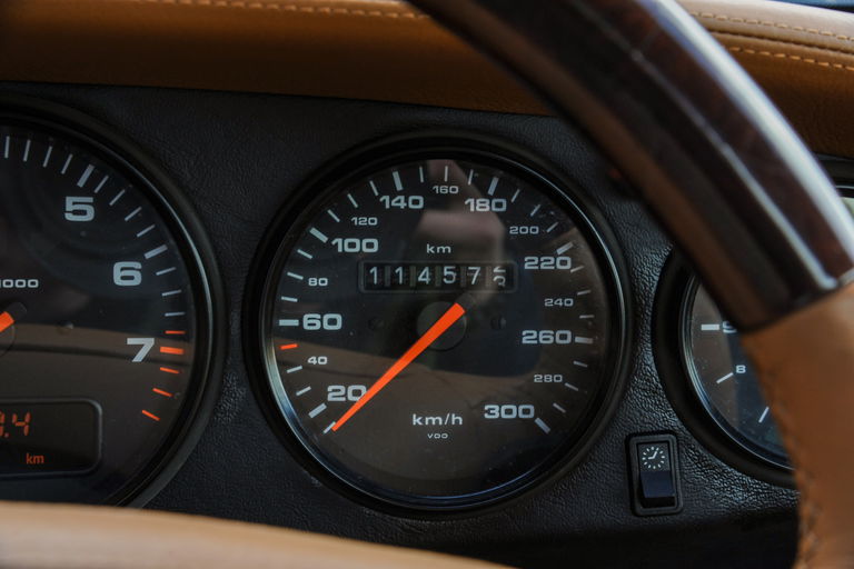 Porsche 993 Carrera 4