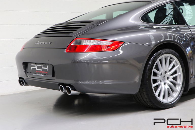 Porsche 997 Carrera 4