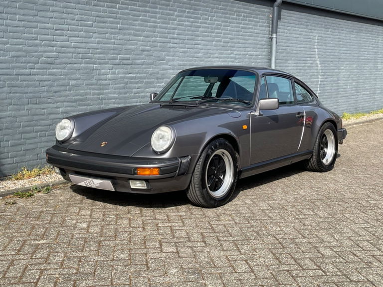 Porsche 911 Carrera 3.2