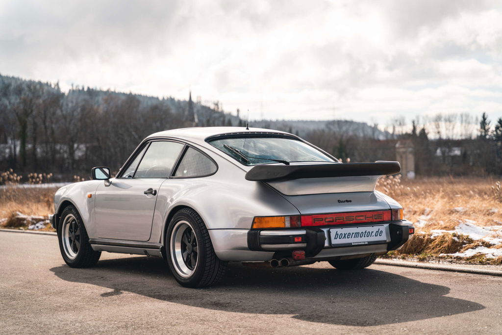 Porsche 911 Turbo 3.3