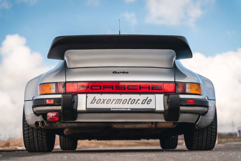 Porsche 911 Turbo 3.3