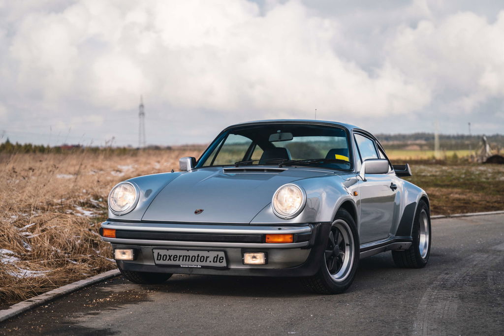 Porsche 911 Turbo 3.3