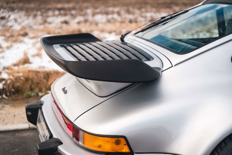 Porsche 911 Turbo 3.3
