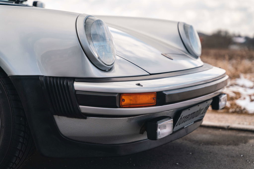 Porsche 911 Turbo 3.3