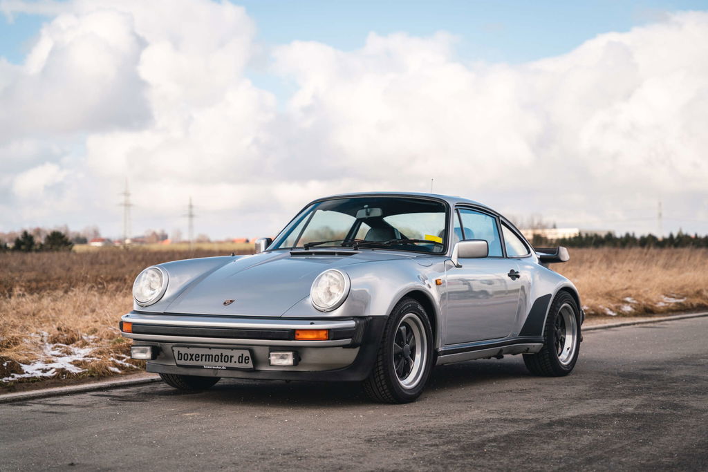 Porsche 911 Turbo 3.3