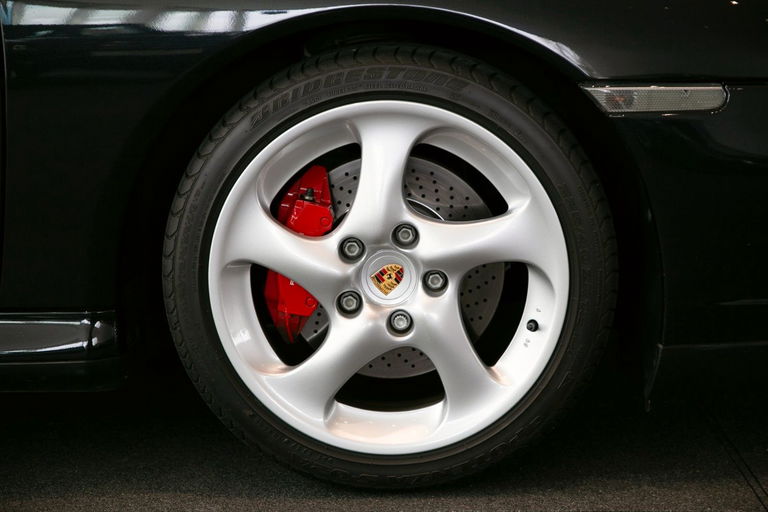 Porsche 996 Carrera 4S