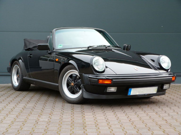 Porsche 911 Carrera 3.2