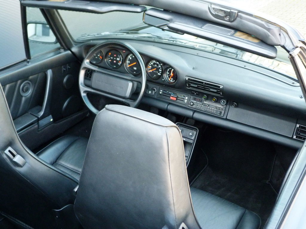 Porsche 911 Carrera 3.2