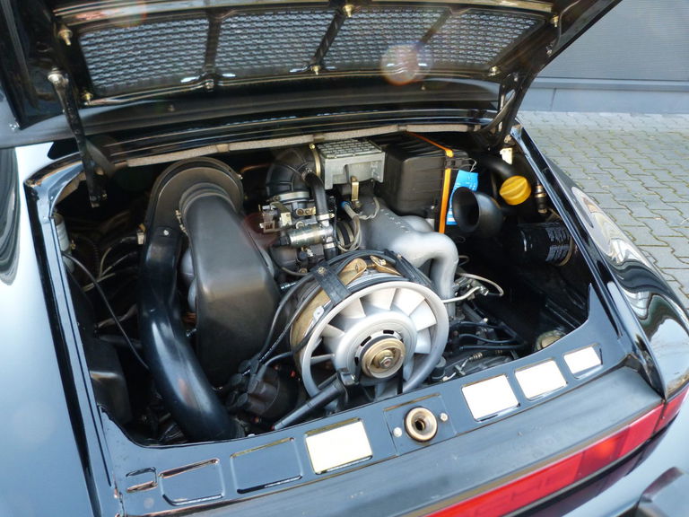 Porsche 911 Carrera 3.2