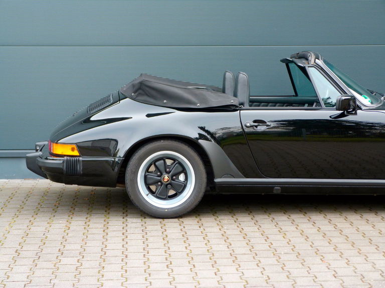 Porsche 911 Carrera 3.2