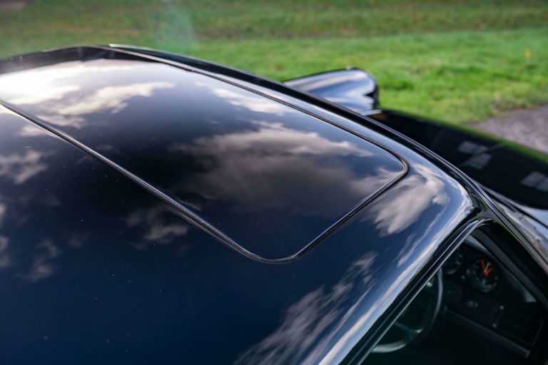 Porsche 911 Carrera 3.2 Supersport