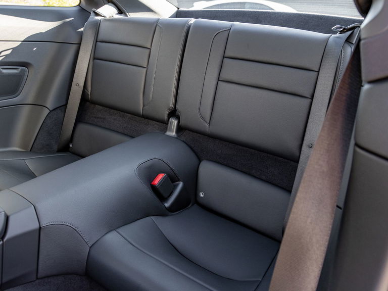 Porsche 992 Carrera 4