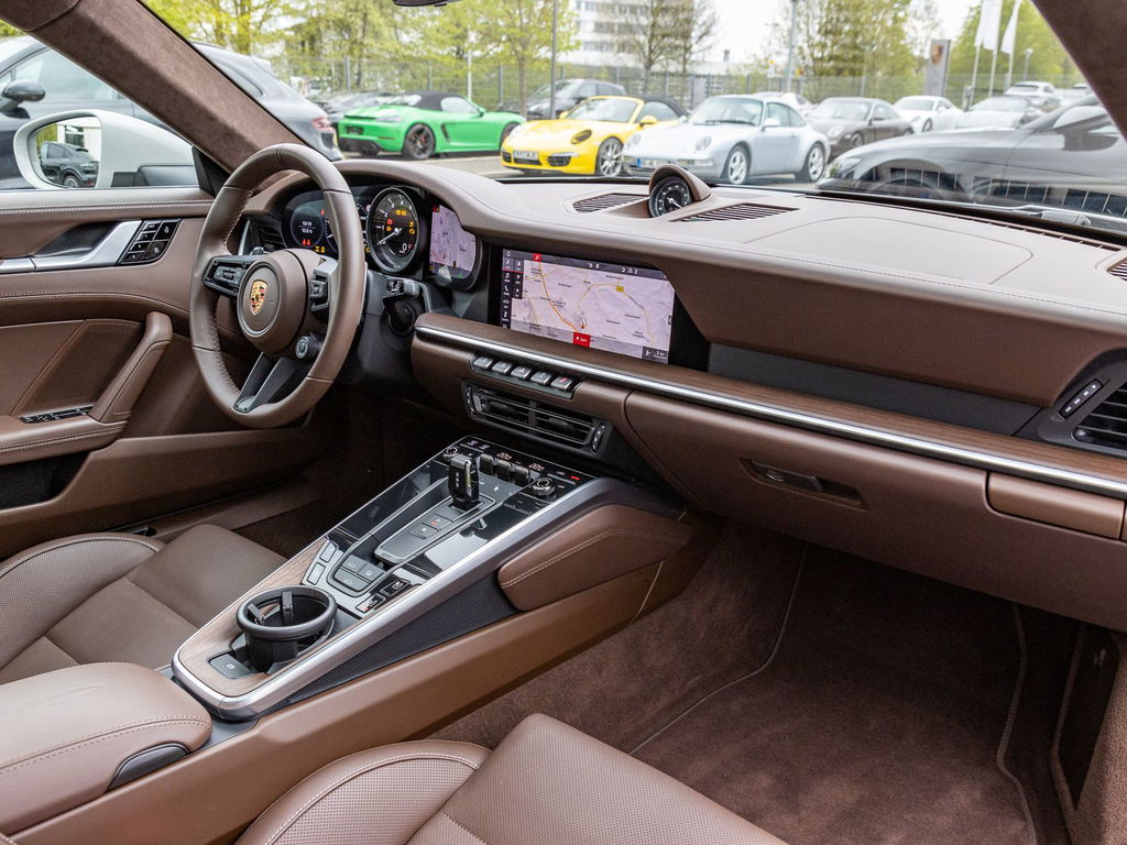 Porsche 992 Carrera 4S