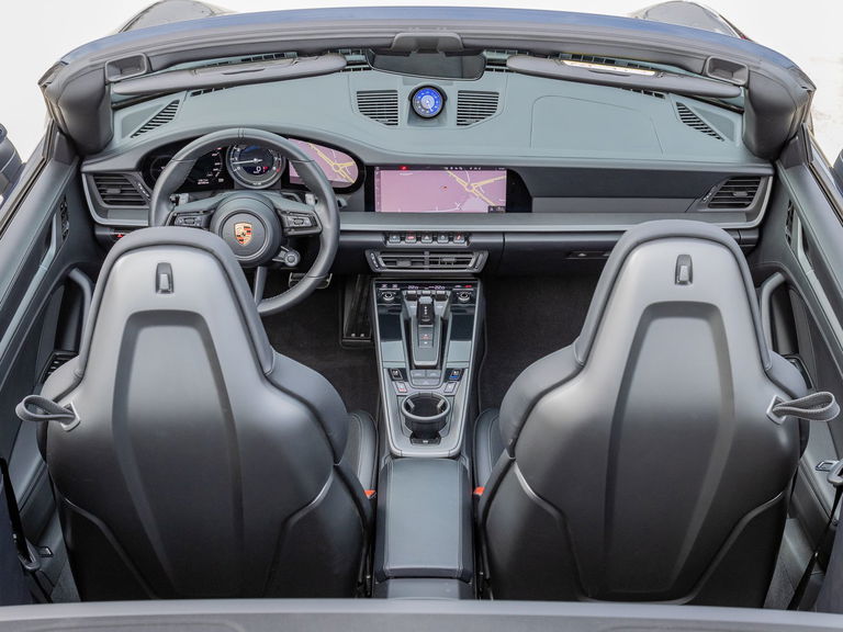 Porsche 992 Carrera 4S