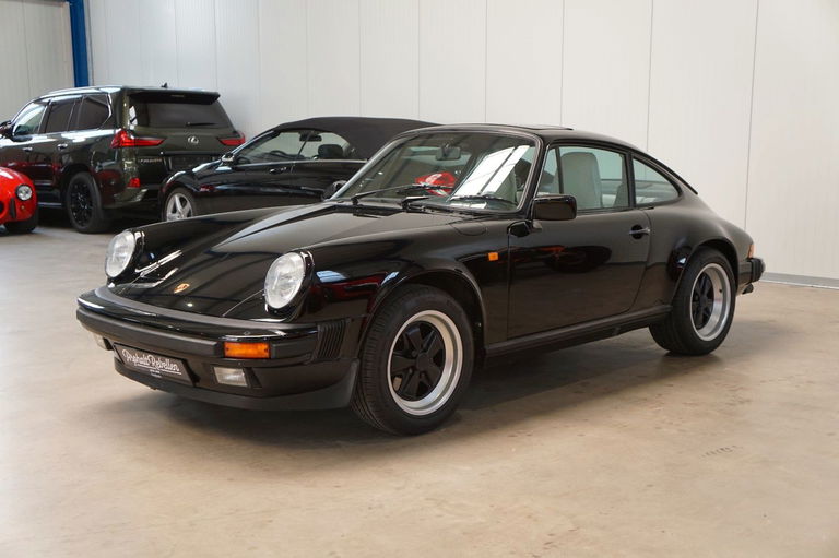 Porsche 911 Carrera 3.2