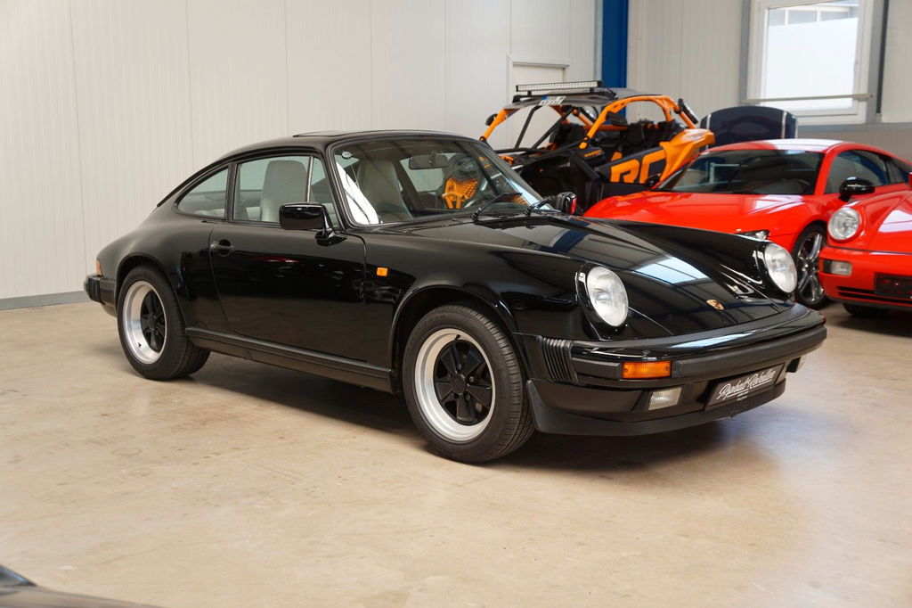Porsche 911 Carrera 3.2 (US)