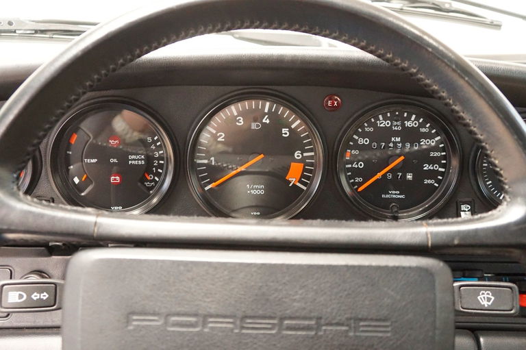 Porsche 911 Carrera 3.2 (US)