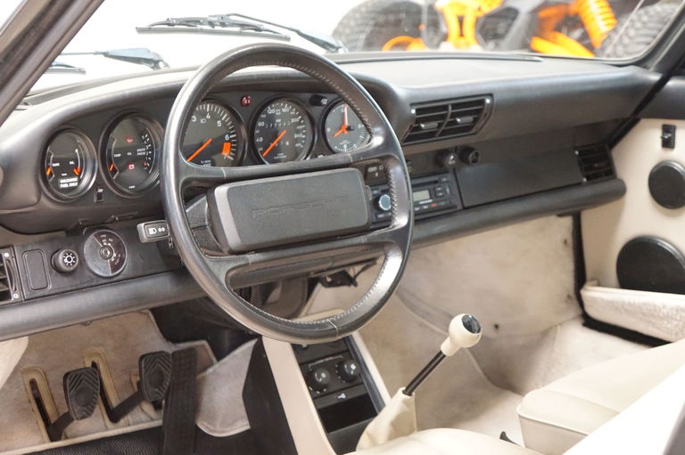 Porsche 911 Carrera 3.2 (US)