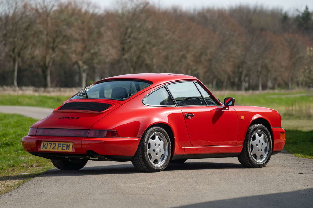 Porsche 964 Carrera 4