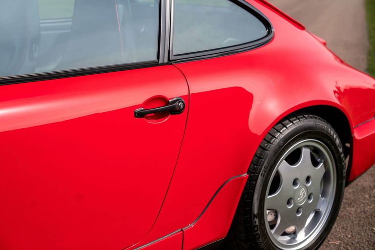 Porsche 964 Carrera 4