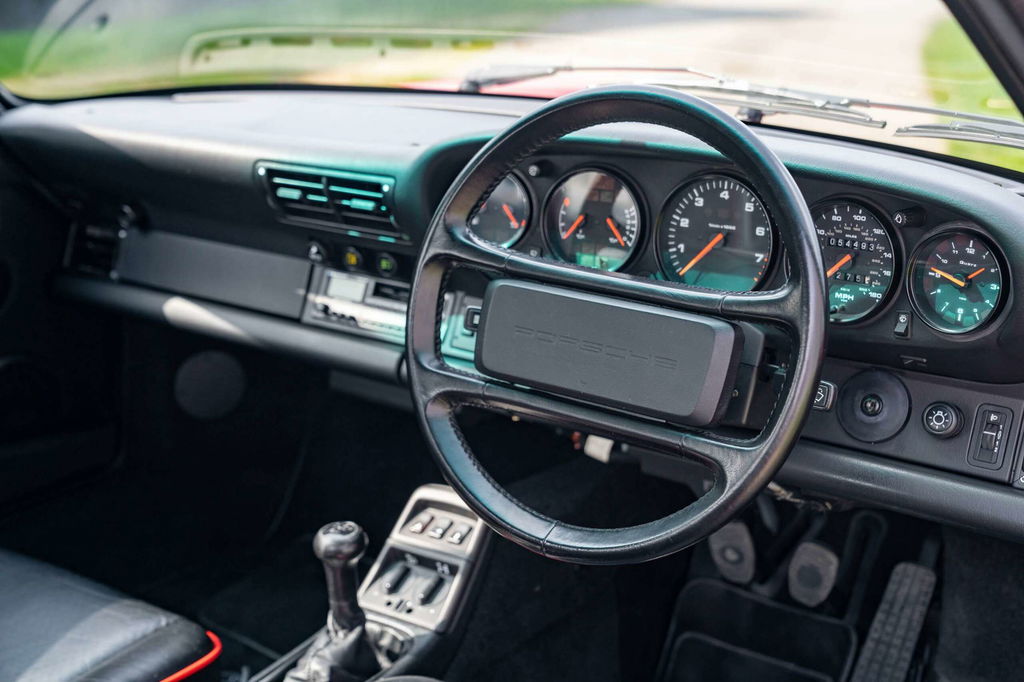 Porsche 964 Carrera 4