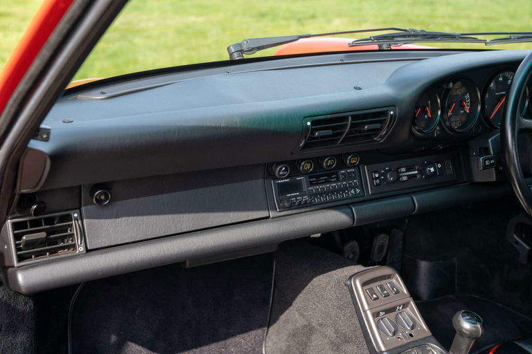 Porsche 964 Carrera 4