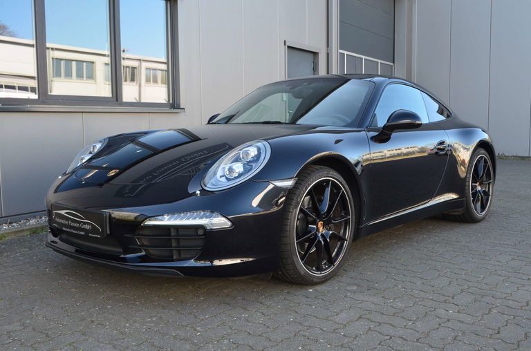 Porsche 991 Carrera Black Edition