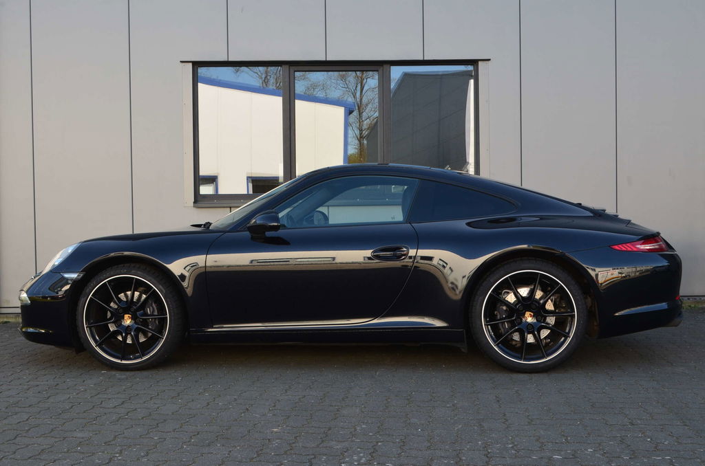 Porsche 991 Carrera Black Edition