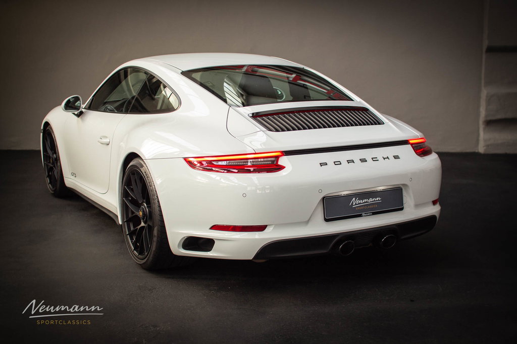 Porsche 991.2 Carrera GTS